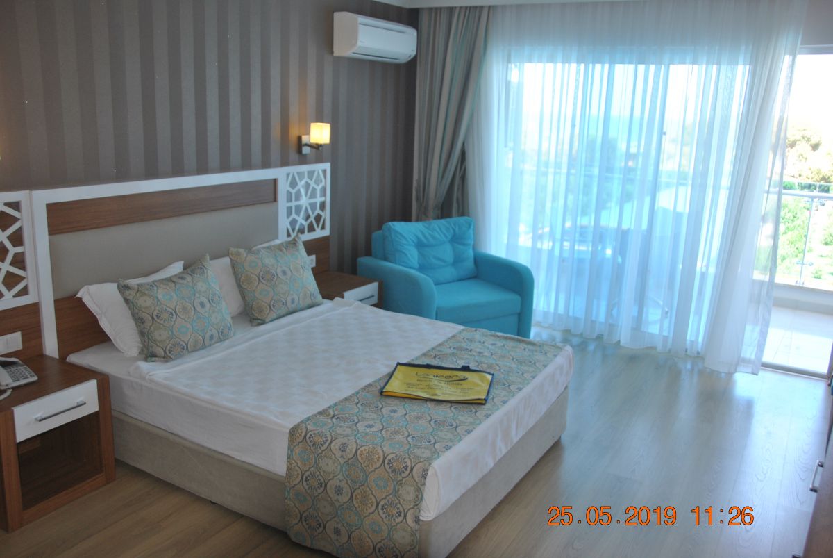 imagini hotel LONICERA RESORT